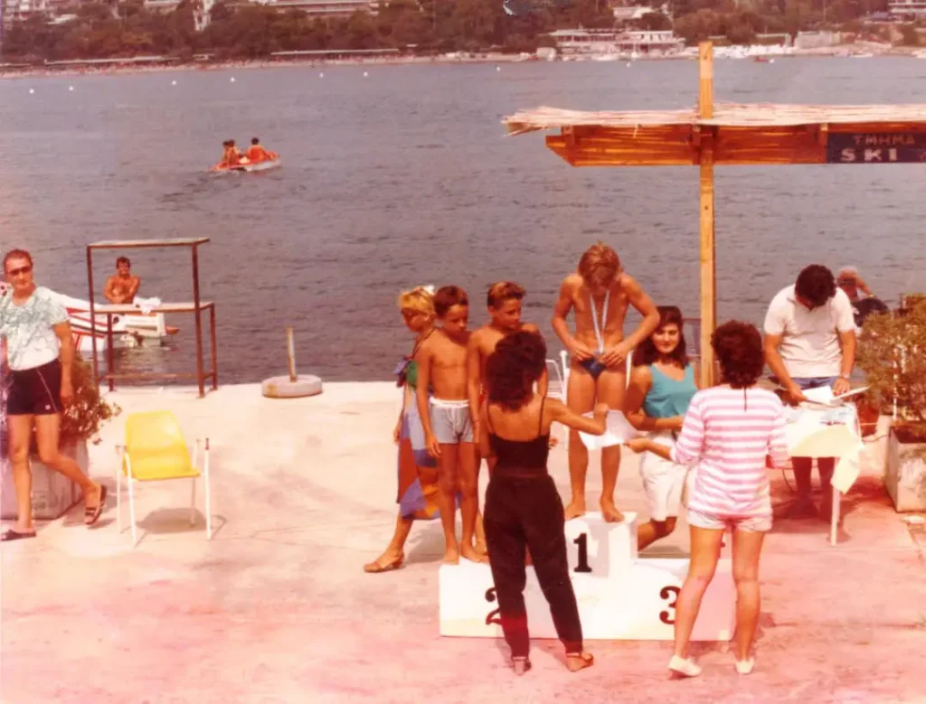 απονομές στον Ναυτικό Όμιλο Βουλιαγμένης 1985 φωτογραφία αρχείου, 1985,