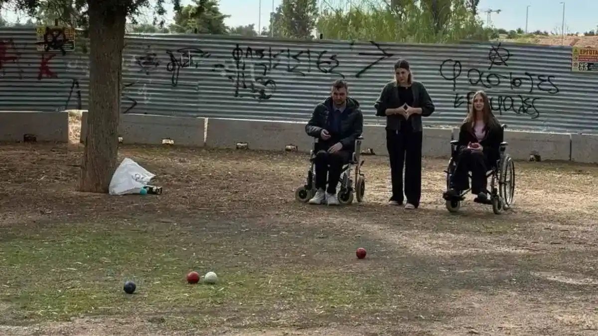 Μαθητές του 2ου Γυμνασίου Ελληνικού και παιδιά από σωματεία ΑμεΑ συμμετέχουν σε κοινή αθλητική δραστηριότητα στον Δήμο Ελληνικού – Αργυρούπολης.