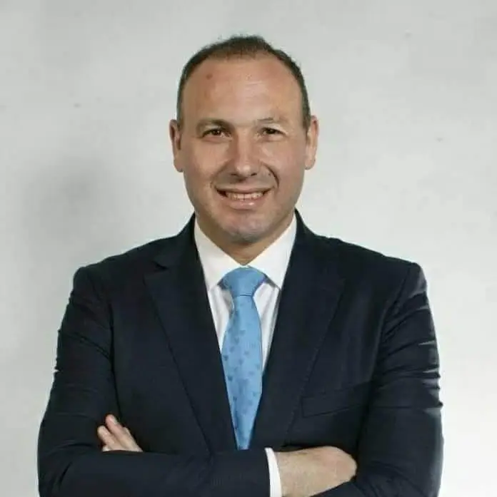 ο Διδάκτωρ Διεθνών Σχέσεων του Παντείου Πανεπιστημίου Ευτύχιος Δαμηλάκης