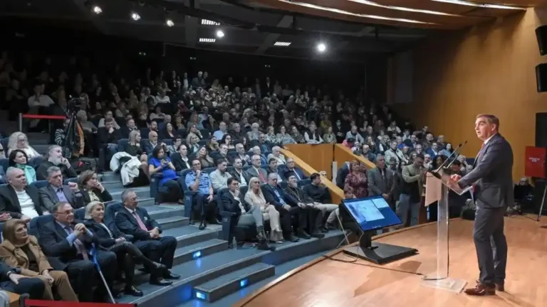 Παρουσία πολιτών στον ετήσιο απολογισμό έργου του Δήμου Ελληνικού – Αργυρούπολης στο Συνεδριακό Κέντρο Μίκης Θεοδωράκης